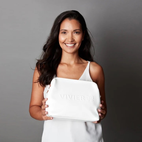 Vivier Handbags - White Vivier cosmetic bag • vegan